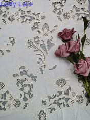 100 ٪ نسيج القطن المطرزة العيينة الليزر قطع 3D التطريز التصحيح بواسطة ليفي