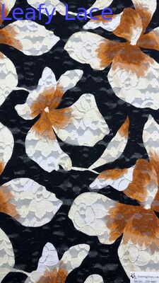 زهور ملونة بالأبيض والأسود لفساتين الزفاف فساتين جميلة مخصصة